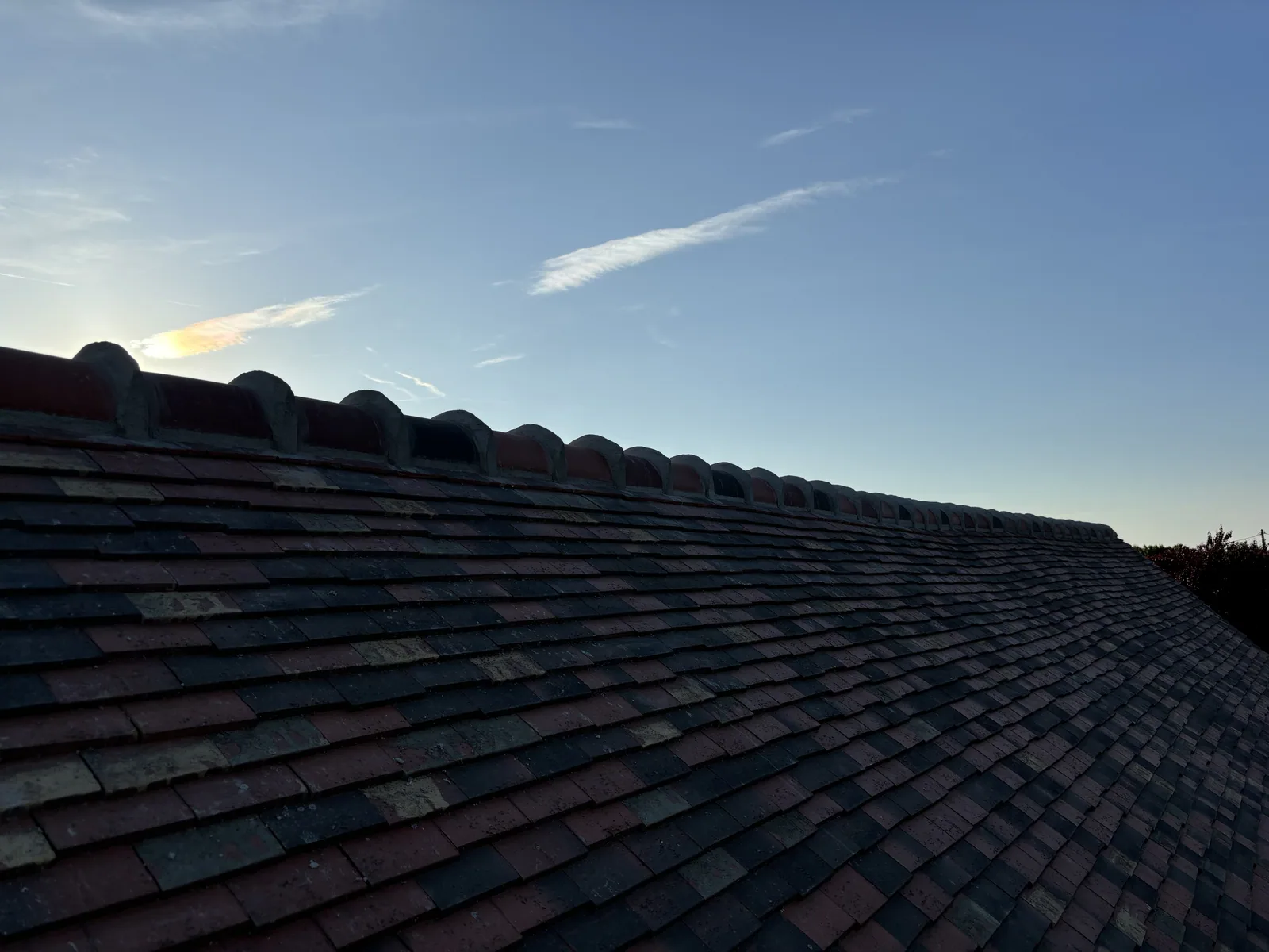 Tuiles plates — chantier VionCouverture